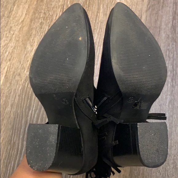 Black fringe boots. - Picture 3 of 3